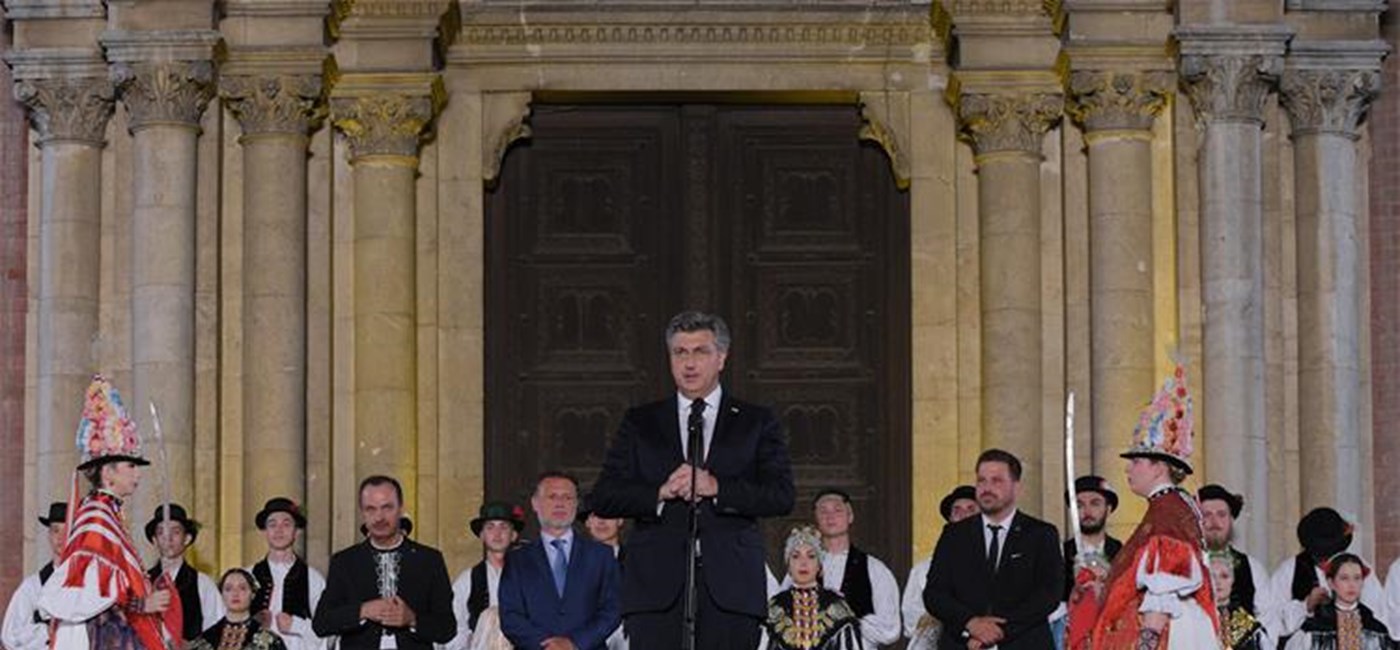 U srcu Slavonije, hrvatske žitnice, imamo prigodu vidjeti bogatstvo hrvatske kulture i tradicije